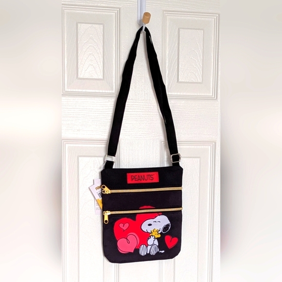 NWT Peanuts Snoopy Kids/Girls/Teens Crossbody Bag/Purse - Picture 4 of 15